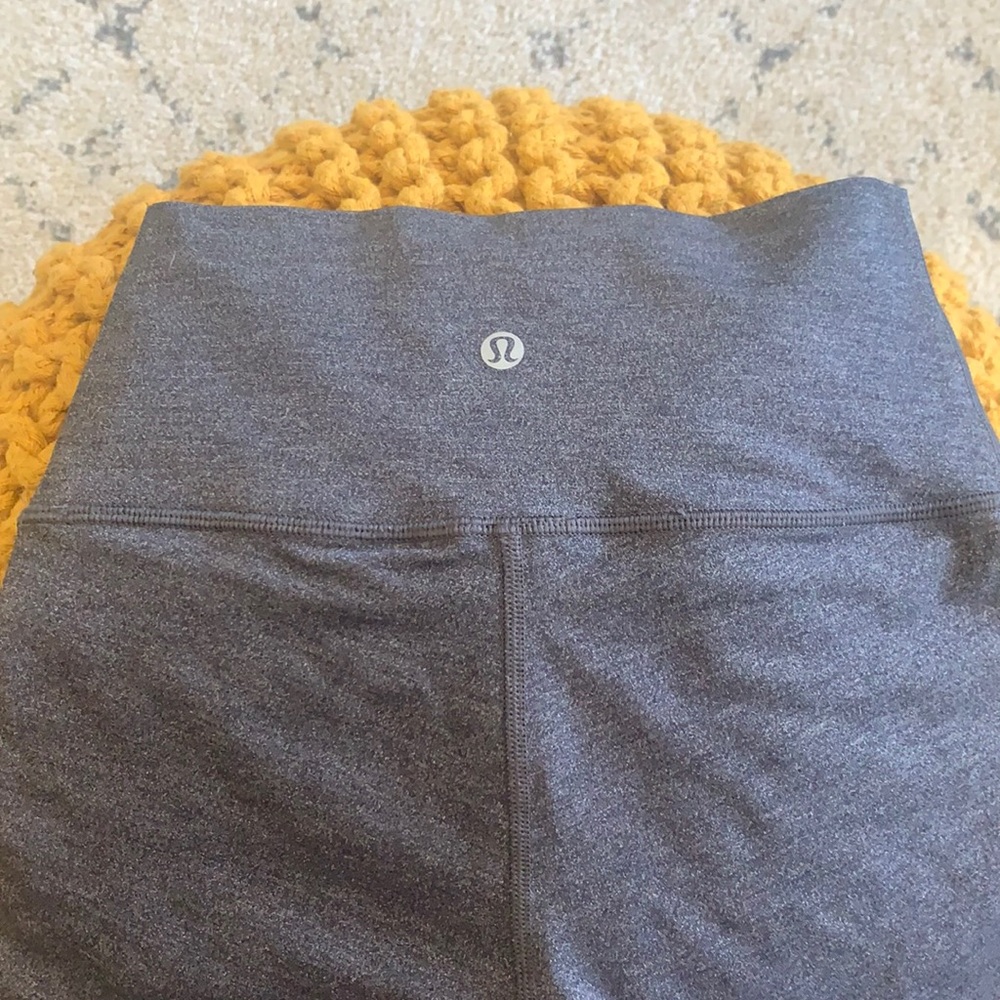 Brand new, size 4, lululemon athletica pants🍋